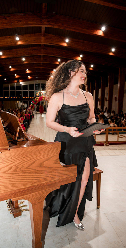 Elizabeth Fuentes teaching a student at home
